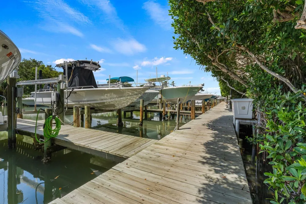 3209 S Lakeview Circle #8202 Hutchinson Island, FL 34949