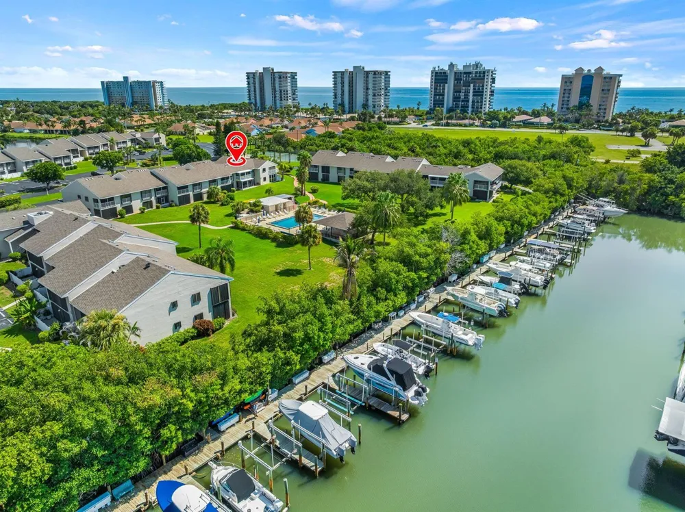 3209 S Lakeview Circle #8202 Hutchinson Island, FL 34949