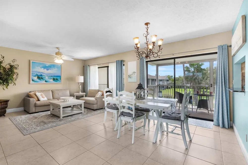 3209 S Lakeview Circle #8202 Hutchinson Island, FL 34949