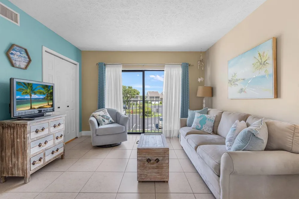 3209 S Lakeview Circle #8202 Hutchinson Island, FL 34949