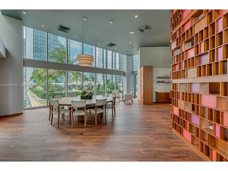 1300 Brickell Bay Dr #1008 Miami, FL 33131