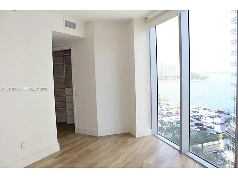 1300 Brickell Bay Dr #1008 Miami, FL 33131