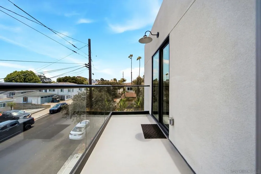 2126 San Clemente St San Diego, CA 92107