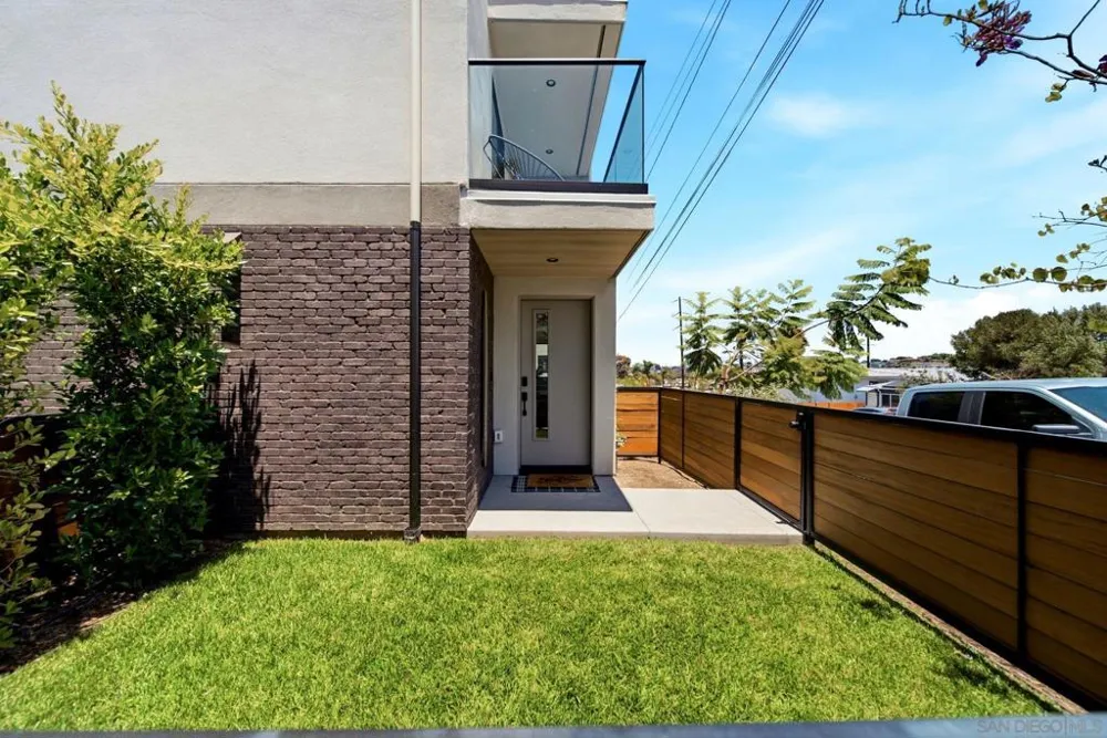 2126 San Clemente St San Diego, CA 92107