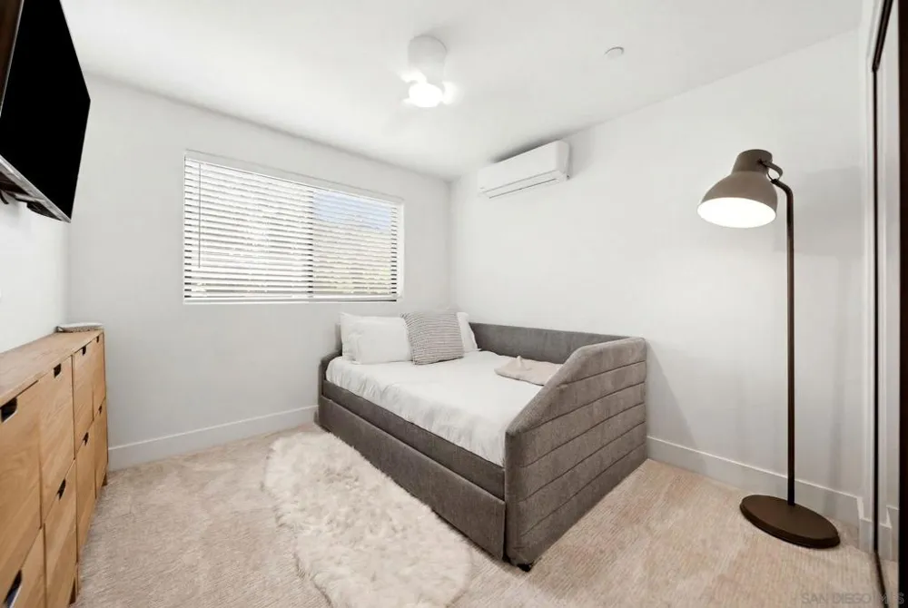 2126 San Clemente St San Diego, CA 92107