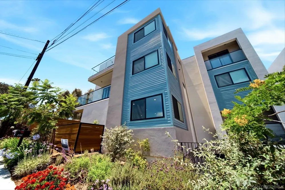 2126 San Clemente St San Diego, CA 92107