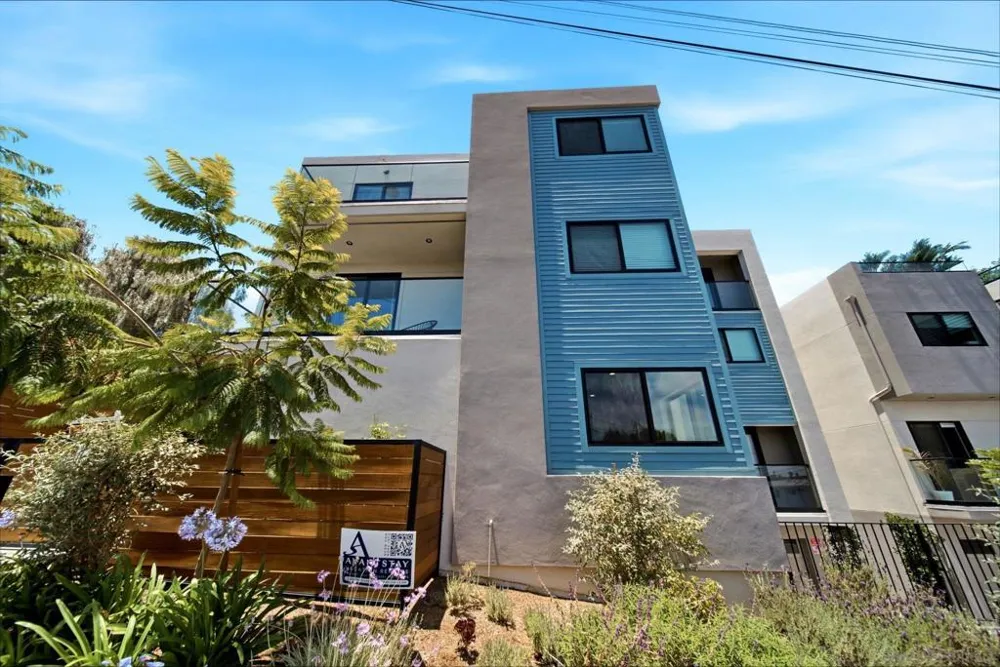 2126 San Clemente St San Diego, CA 92107