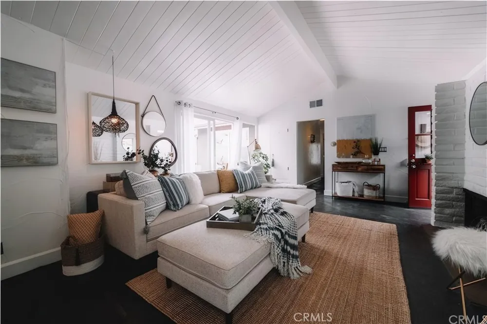 332 Lugonia Street Newport Beach, CA 92663