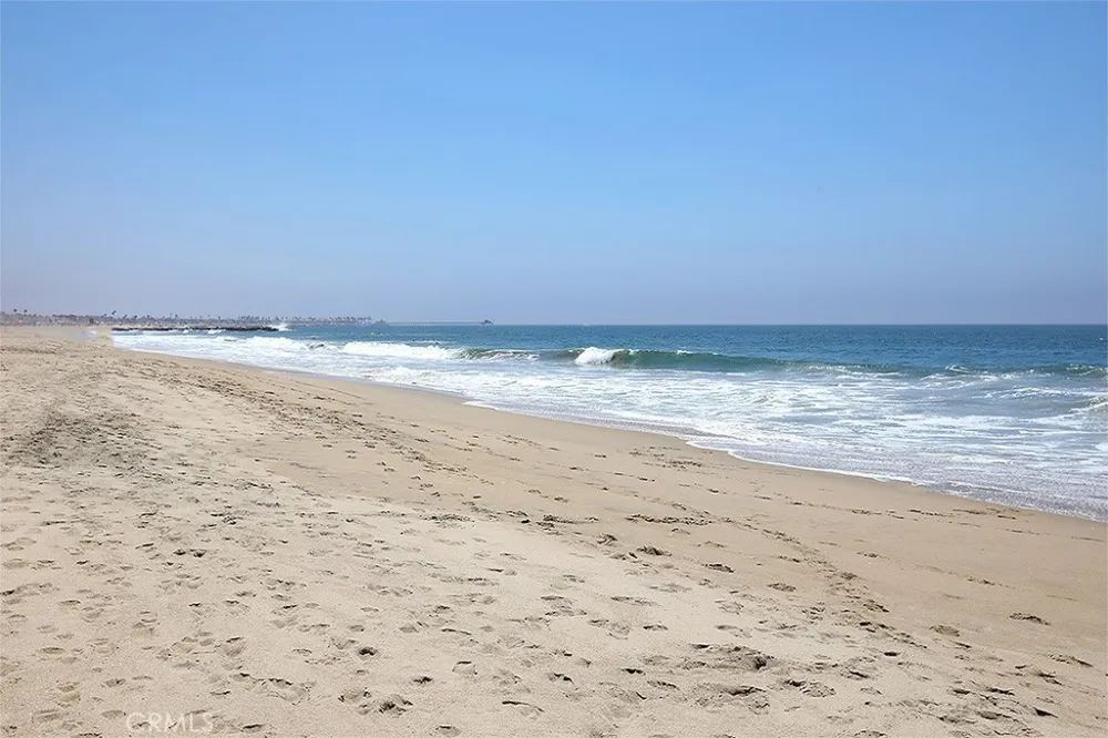 332 Lugonia Street Newport Beach, CA 92663