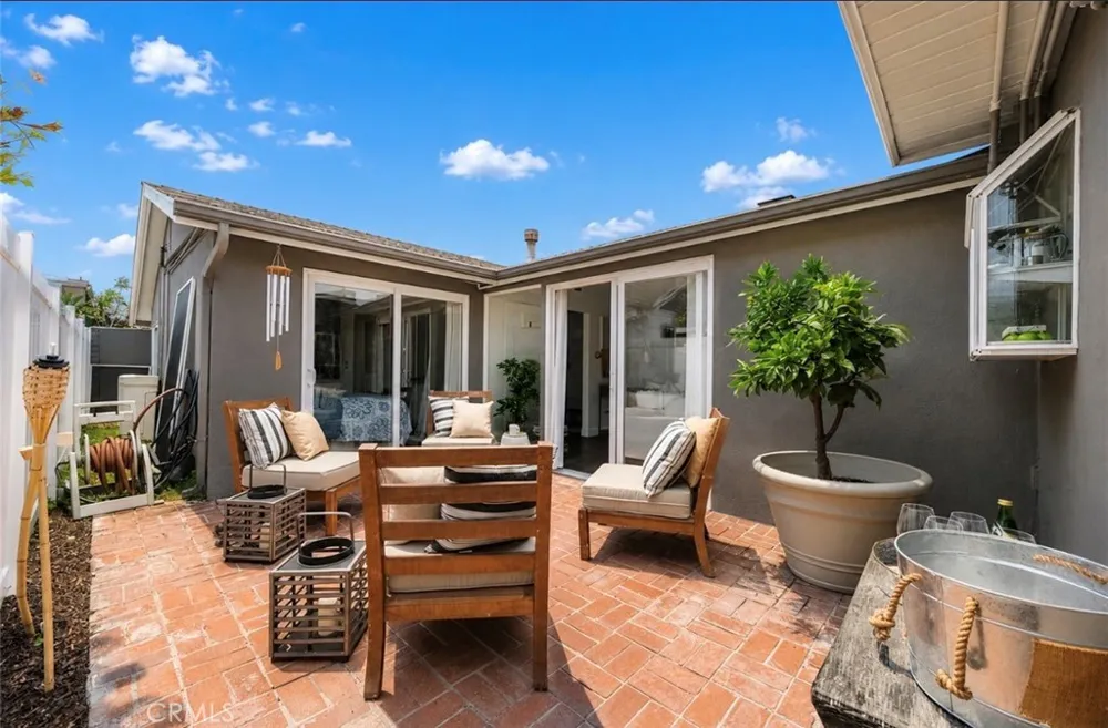 332 Lugonia Street Newport Beach, CA 92663