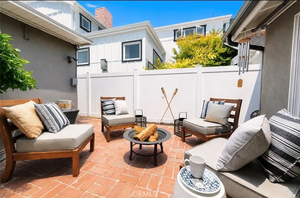 332 Lugonia Street Newport Beach, CA 92663