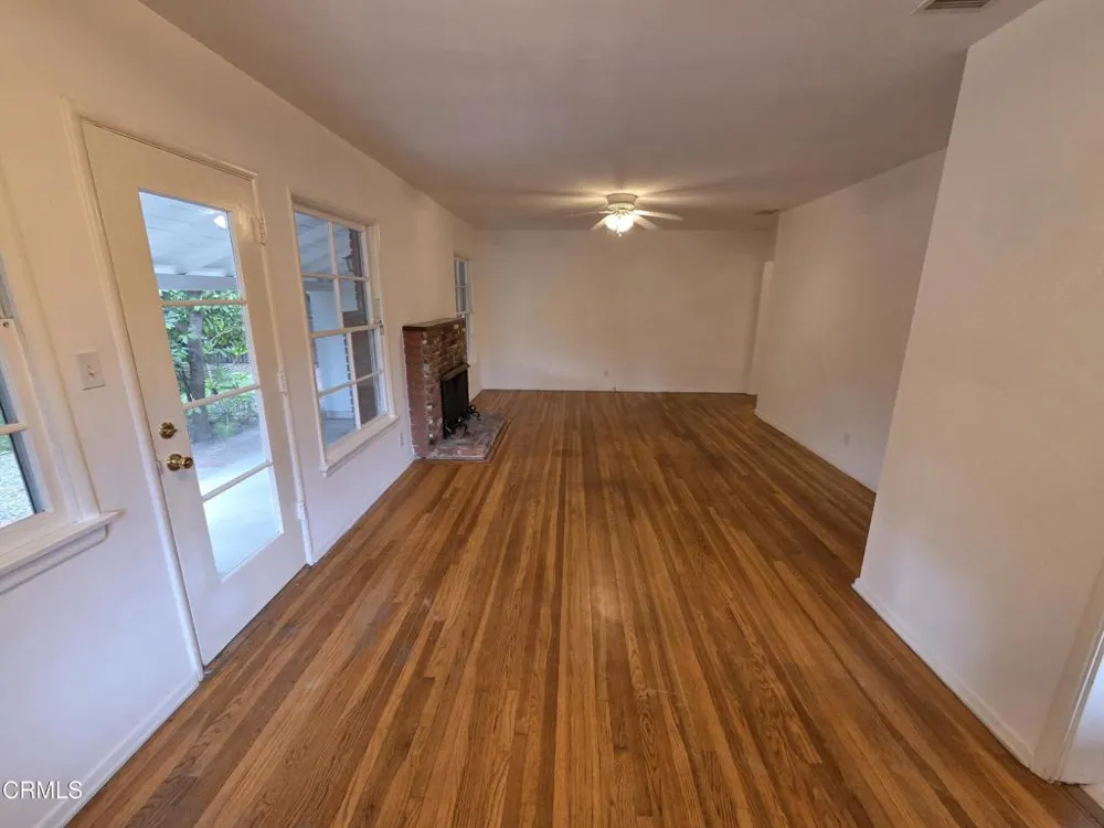 4861 Del Monte Road La Canada Flintridge, CA 91011