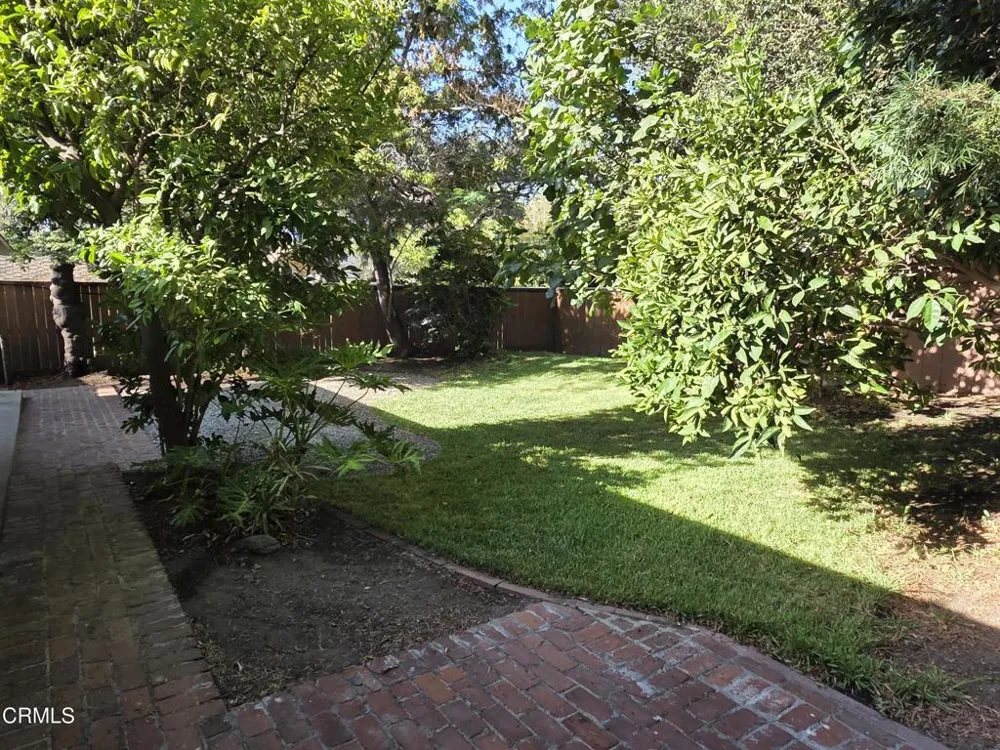4861 Del Monte Road La Canada Flintridge, CA 91011