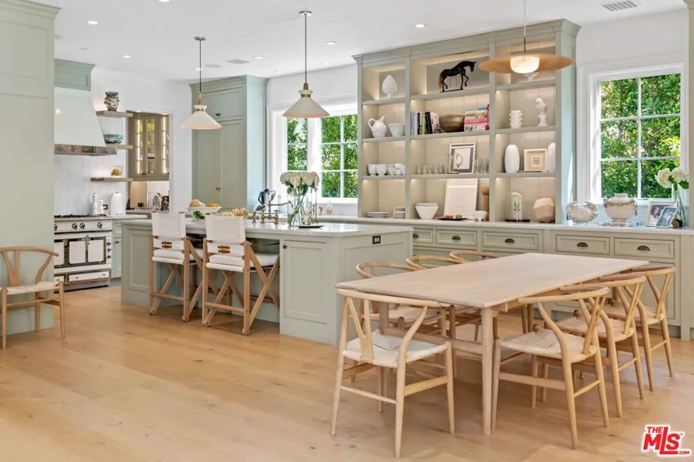 210 21st Street Santa Monica, CA 90402