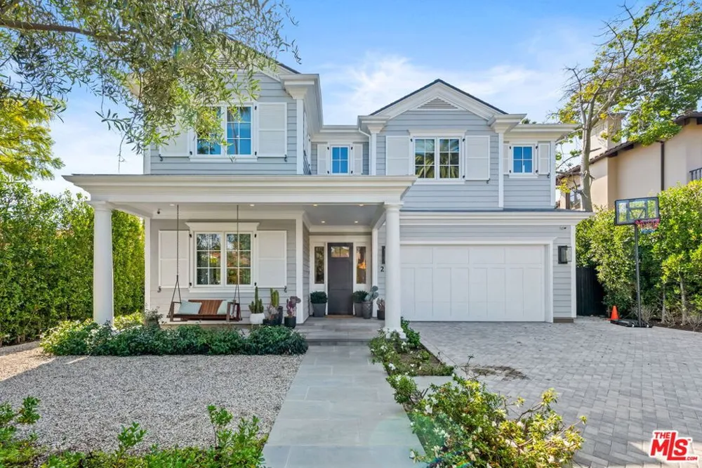 210 21st Street Santa Monica, CA 90402