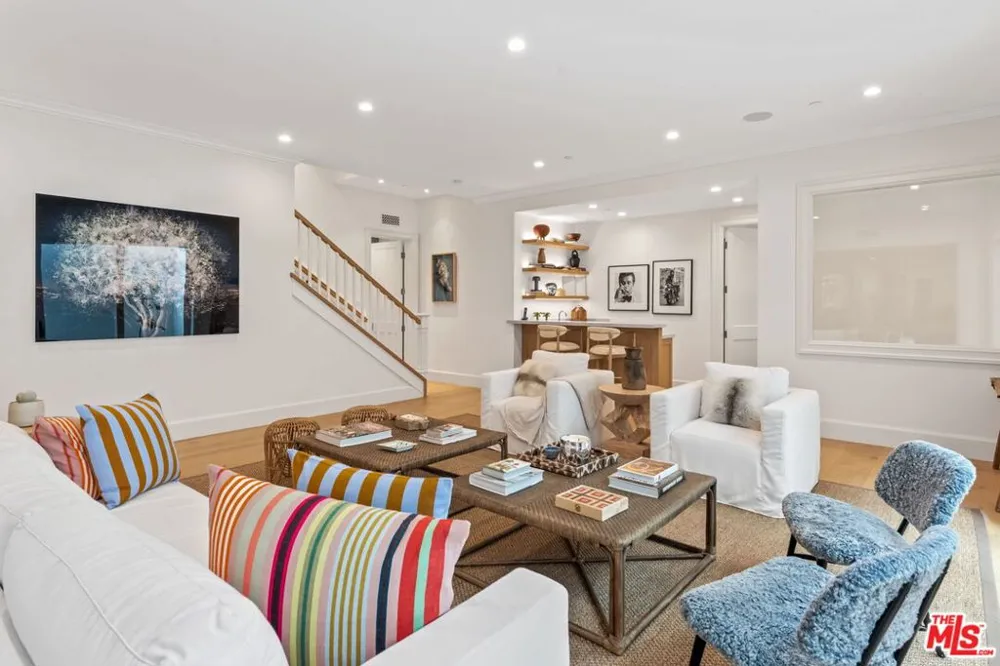 210 21st Street Santa Monica, CA 90402