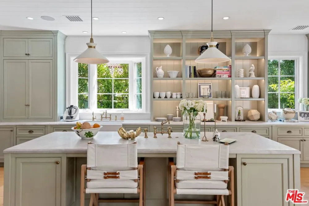 210 21st Street Santa Monica, CA 90402