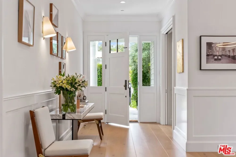 210 21st Street Santa Monica, CA 90402