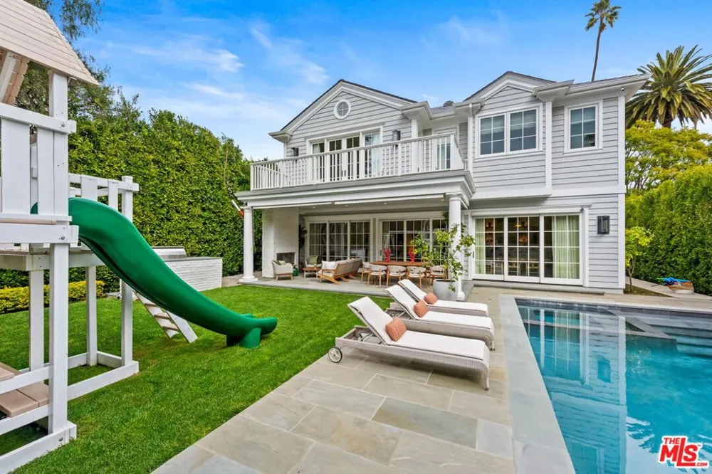 210 21st Street Santa Monica, CA 90402