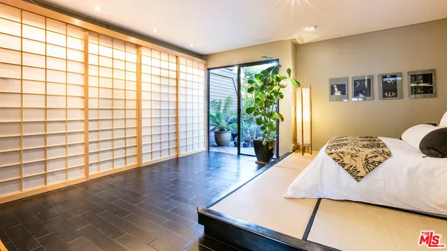 13050 Mindanao Way #6 Marina del Rey, CA 90292