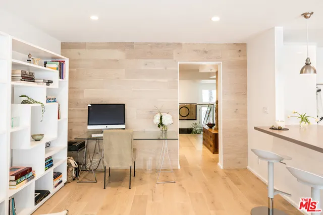 13050 Mindanao Way #6 Marina del Rey, CA 90292