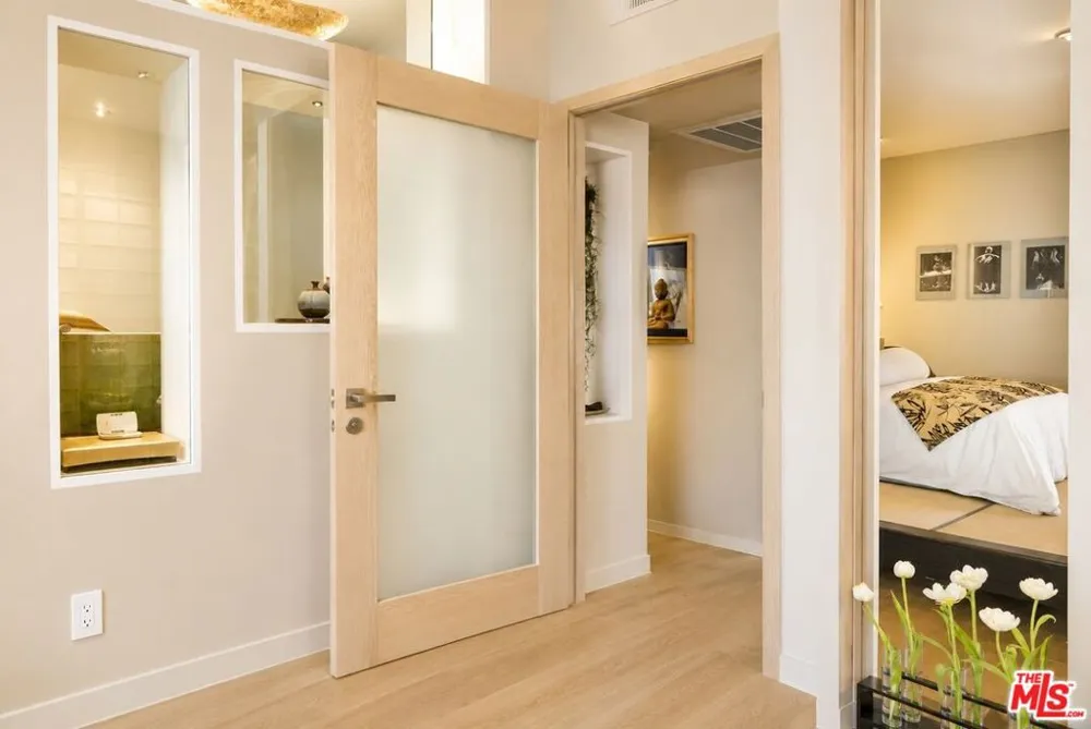 13050 Mindanao Way #6 Marina del Rey, CA 90292