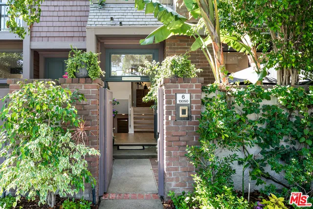 13050 Mindanao Way #6 Marina del Rey, CA 90292