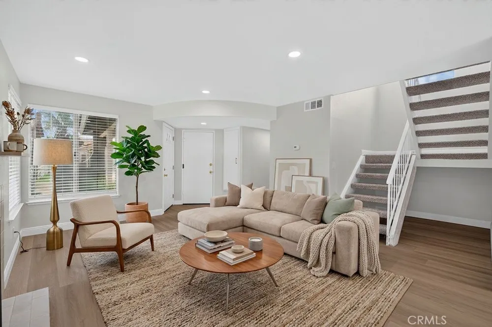 646 W Home Rialto, CA 92376
