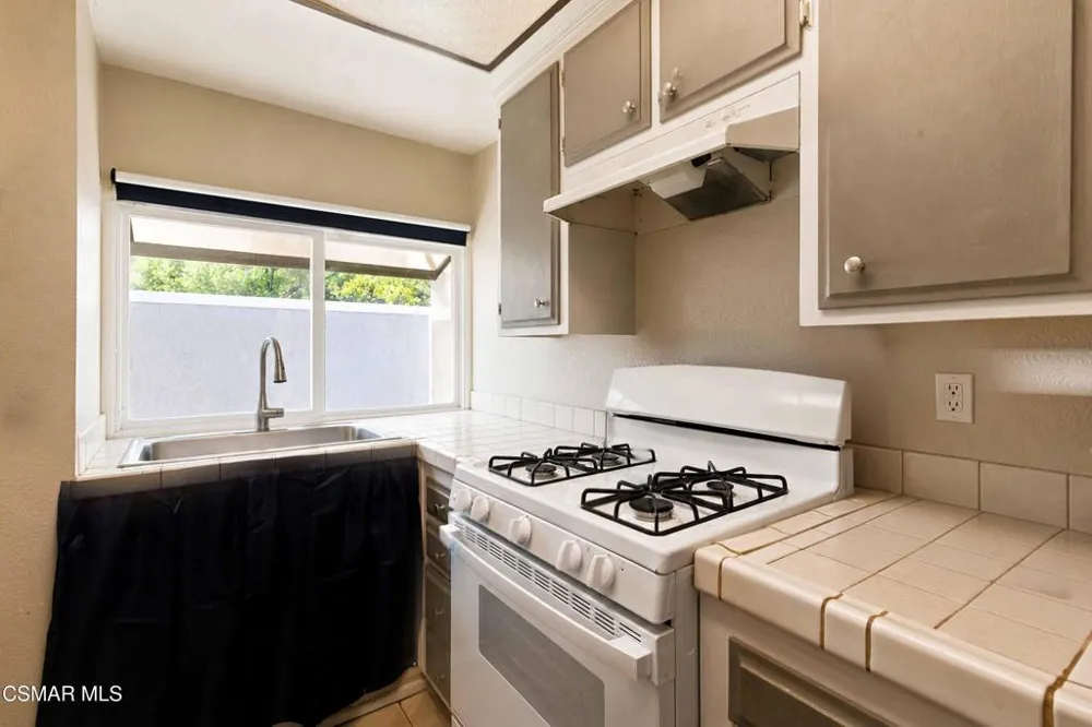 6416 Katherine Road #C Simi Valley, CA 93063