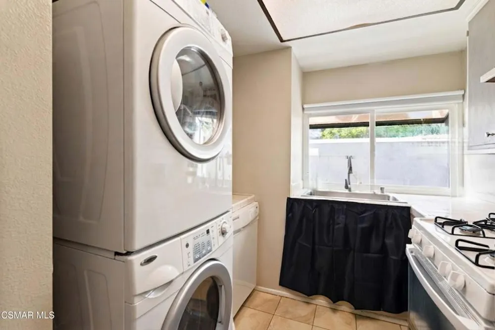 6416 Katherine Road #C Simi Valley, CA 93063