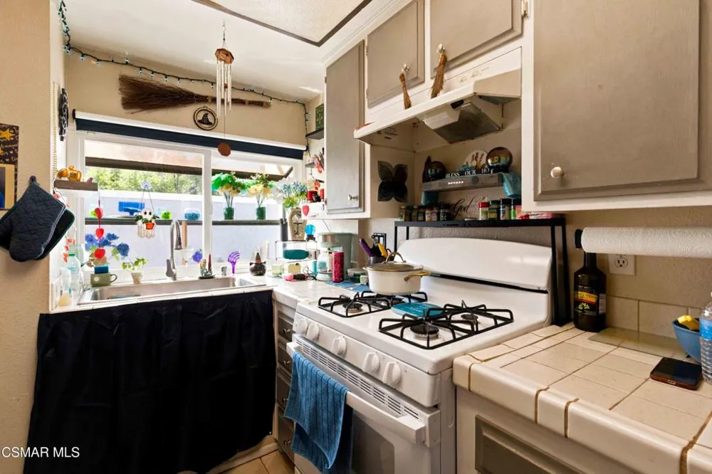 6416 Katherine Road #C Simi Valley, CA 93063