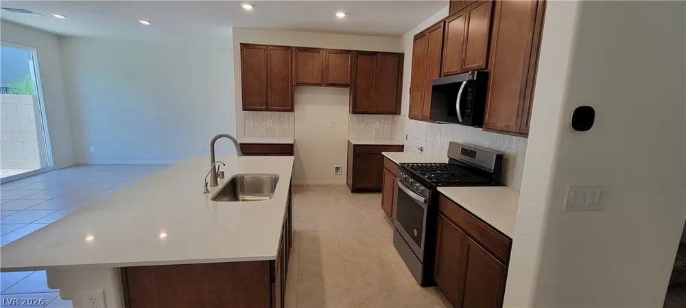 7375 Davenbury Street Las Vegas, NV 89113