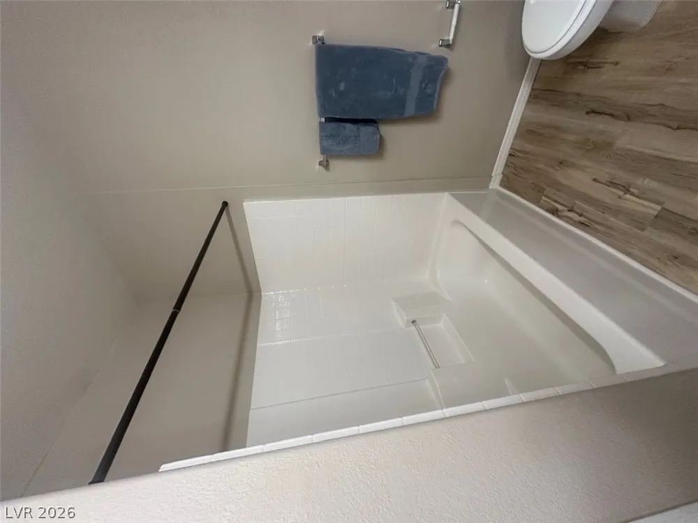 904 Domnus Lane #201 Las Vegas, NV 89144