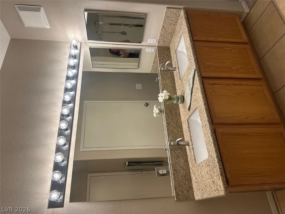 904 Domnus Lane #201 Las Vegas, NV 89144