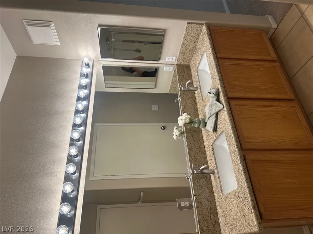 904 Domnus Lane #201 Las Vegas, NV 89144
