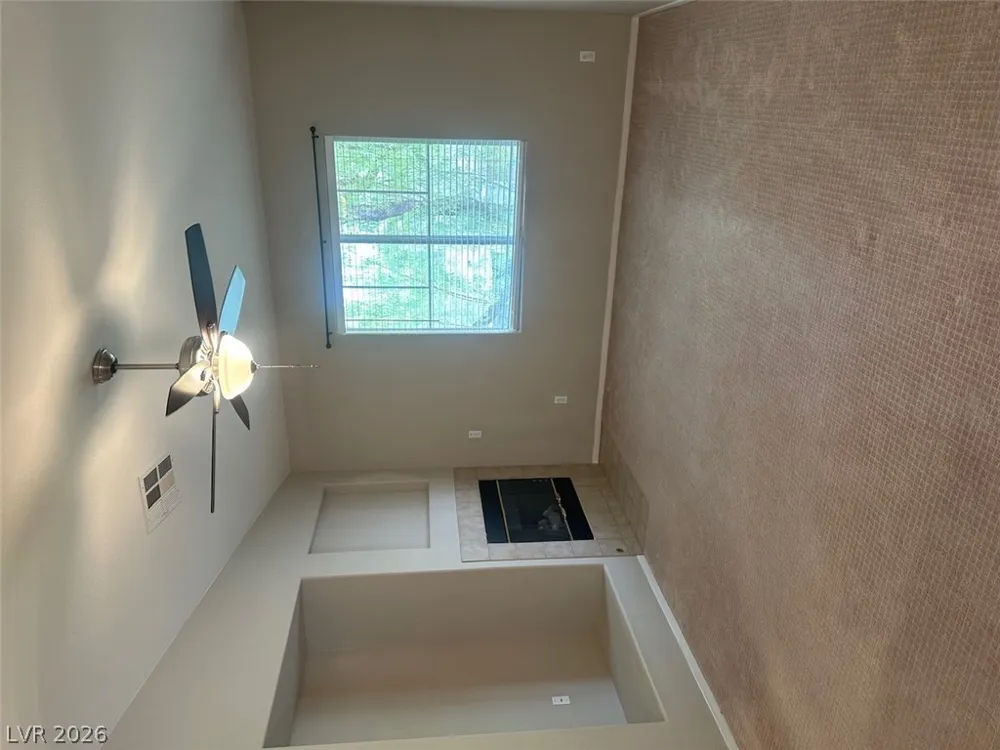 904 Domnus Lane #201 Las Vegas, NV 89144