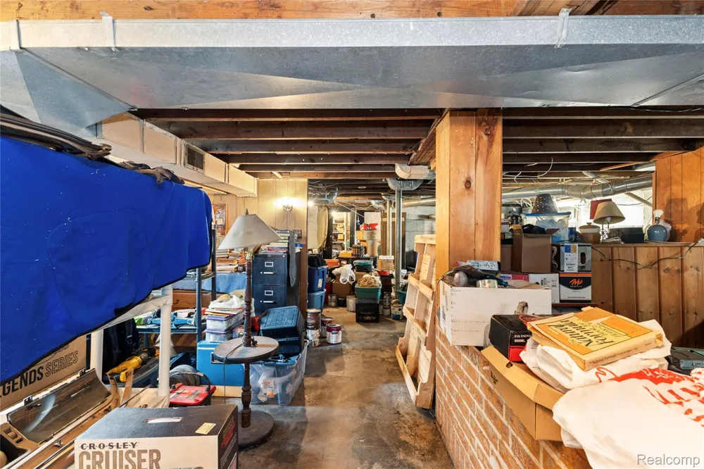 328 Romeo Road Rochester City, MI 48307