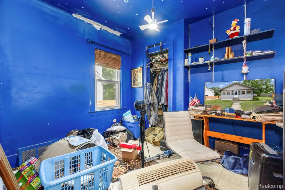 328 Romeo Road Rochester City, MI 48307