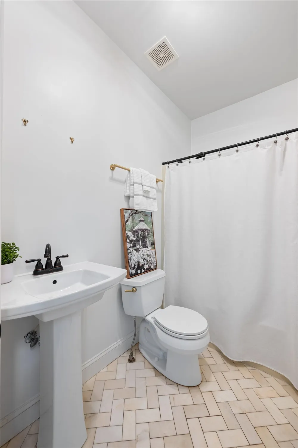 300 Gainsway Ct Franklin, TN 37069