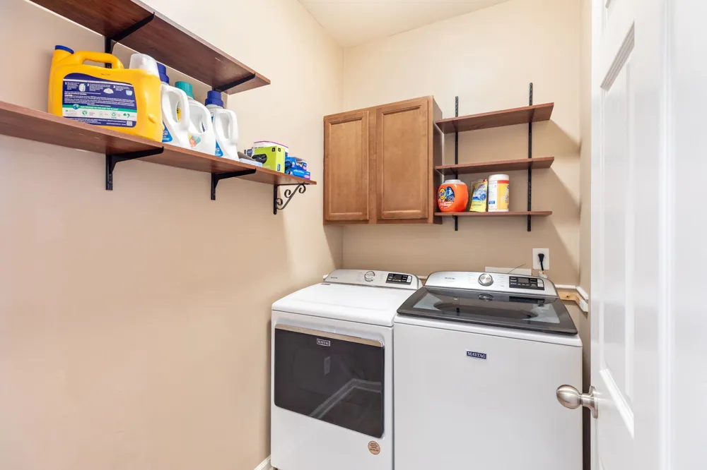 1077 Nealcrest Cir Spring Hill, TN 37174