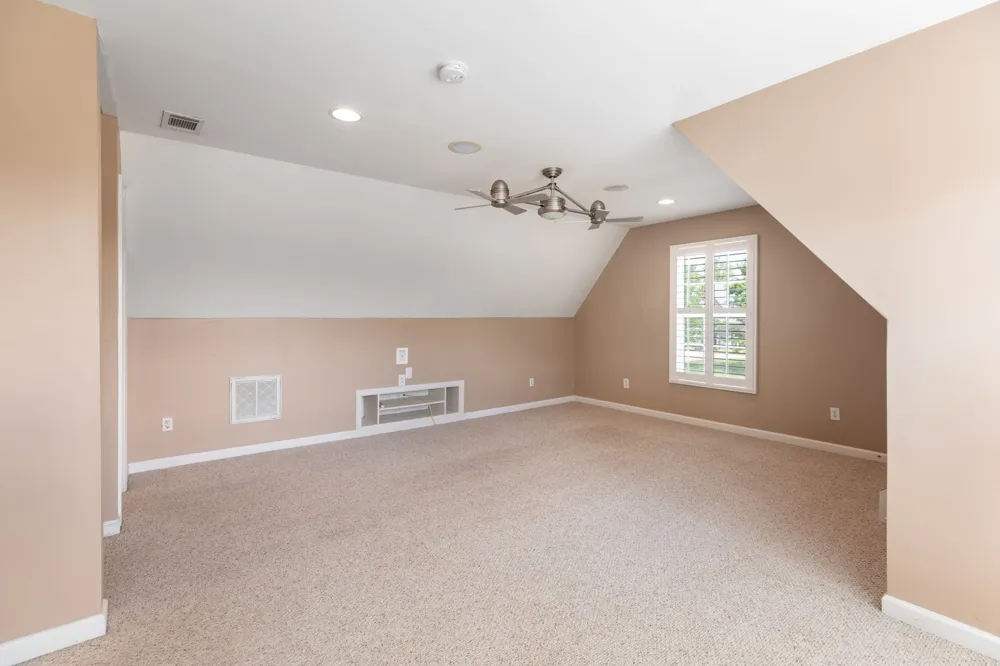 1077 Nealcrest Cir Spring Hill, TN 37174