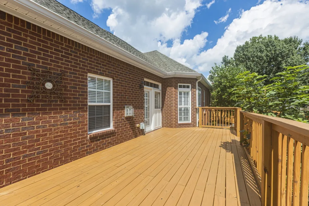 1077 Nealcrest Cir Spring Hill, TN 37174
