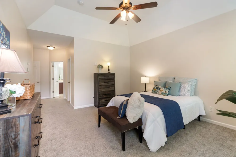 1077 Nealcrest Cir Spring Hill, TN 37174