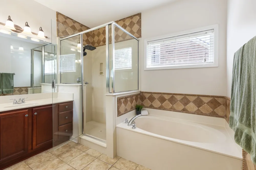 1077 Nealcrest Cir Spring Hill, TN 37174