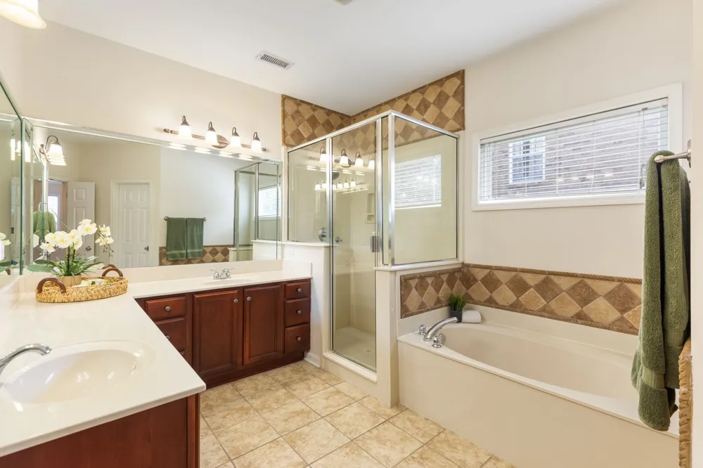 1077 Nealcrest Cir Spring Hill, TN 37174