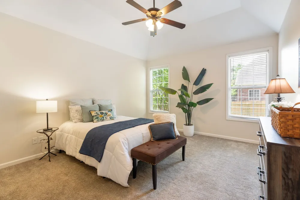 1077 Nealcrest Cir Spring Hill, TN 37174