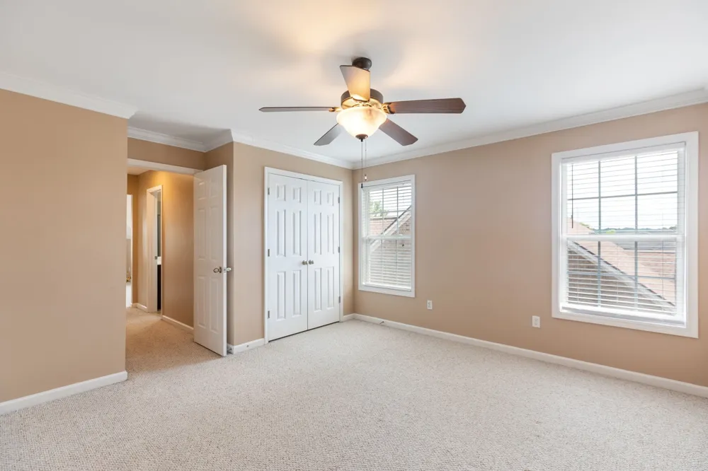 1077 Nealcrest Cir Spring Hill, TN 37174
