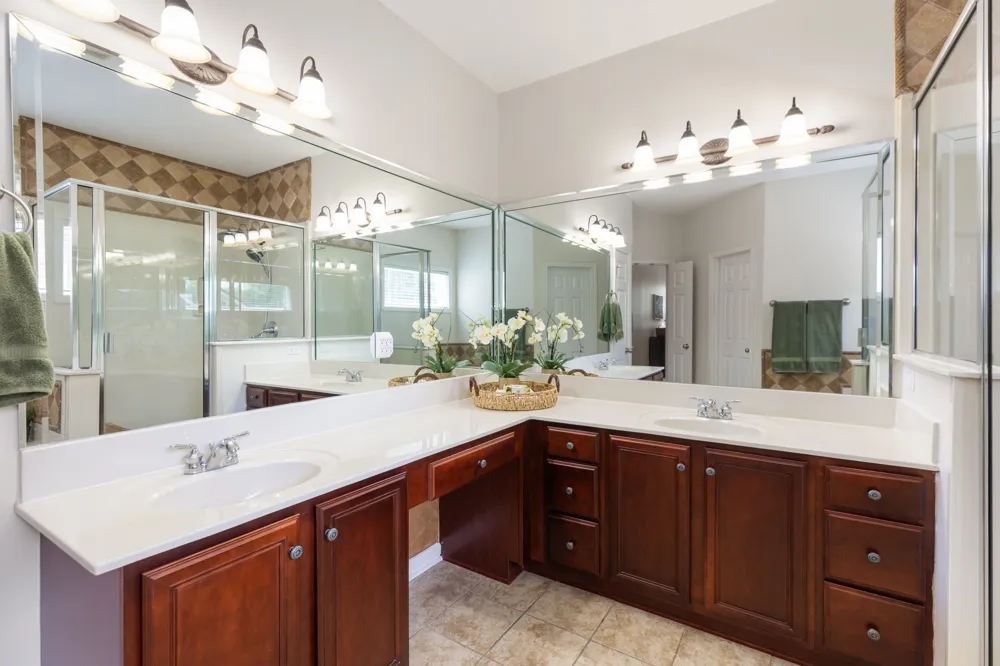 1077 Nealcrest Cir Spring Hill, TN 37174