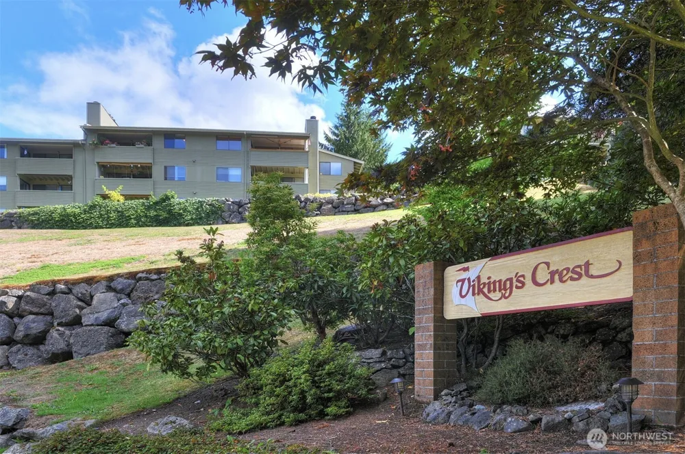 20198 Viking Crest Loop NE #8-201 Poulsbo, WA 98370