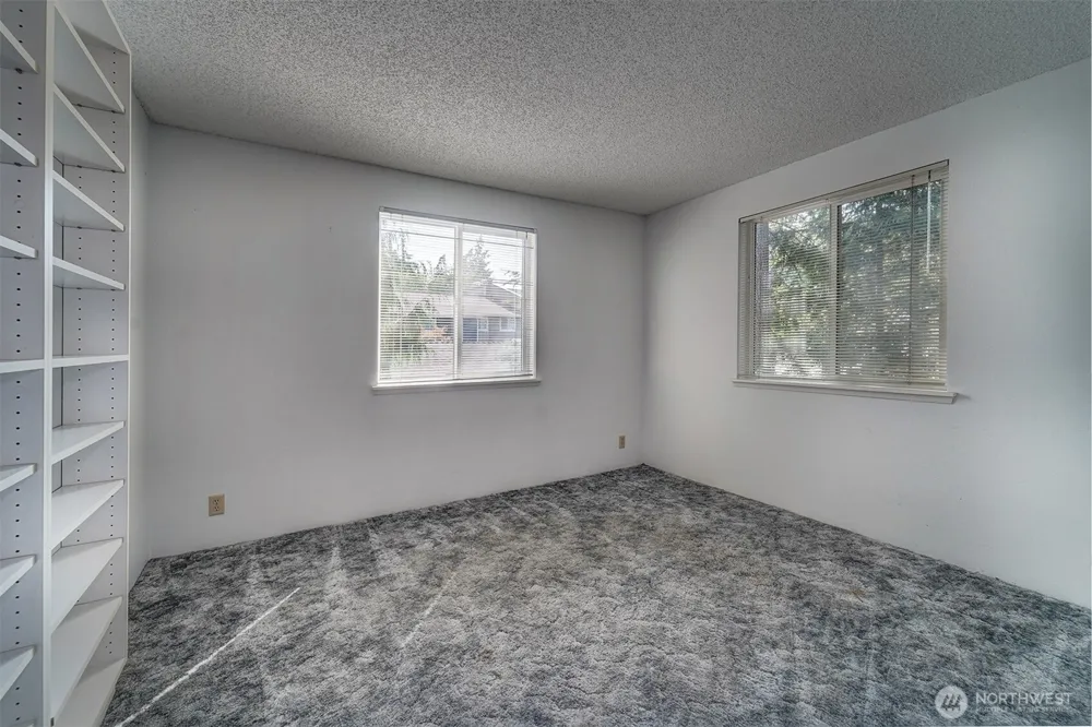 20198 Viking Crest Loop NE #8-201 Poulsbo, WA 98370